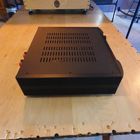 EX-DISPLAY - MOON 250i v1 Integrated Amplifier (Black)