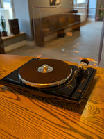 Pre - Owned EAT B-Sharp Turntable Gloss Black