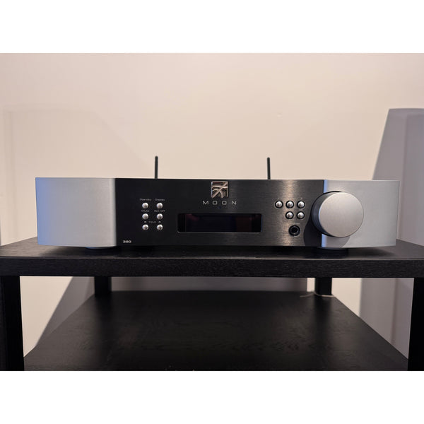 SPECIAL - MOON 390 Network Player / Preamplifier (Two-Tone)