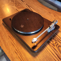 PRE-OWNED - VPI Cliffwood Turntable with Ortofon 2M Red - Truffle (SN: 16-0265)